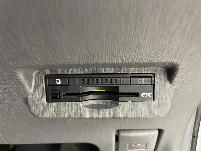 トヨタ プリウス α S ツーリングセレクション 熊本県 2013(平25)年 11.6万km ホワイトパールクリスタルシャイン モデリスタエアロ/純正HDDナビ/・フルセグTV/CD/DVD/BT/・バックカメラ/純正フリップダウンモニター/クルーズコントロール/ハーフレザー調シートカバー/ビルトインETC/ステアリングリモコン/オートライト/LEDヘッドライト/スマートキー/スペアキー/プッシュスタート/純正フロアマット/純正17インチアルミホイール