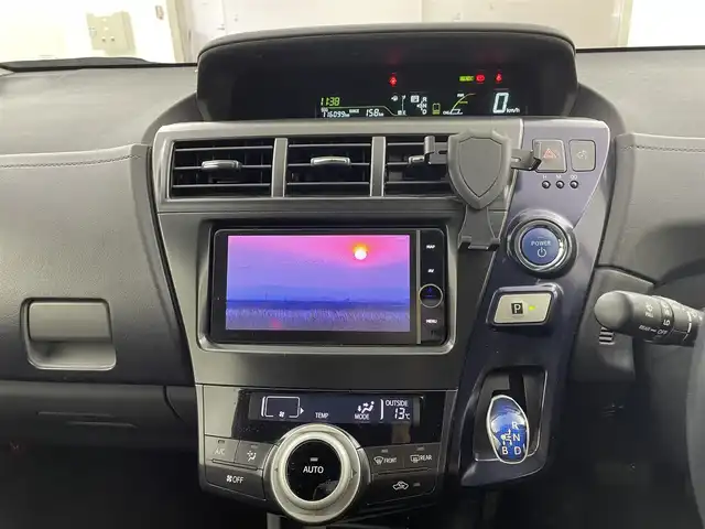 トヨタ プリウス α S ツーリングセレクション 熊本県 2013(平25)年 11.6万km ホワイトパールクリスタルシャイン モデリスタエアロ/純正HDDナビ/・フルセグTV/CD/DVD/BT/・バックカメラ/純正フリップダウンモニター/クルーズコントロール/ハーフレザー調シートカバー/ビルトインETC/ステアリングリモコン/オートライト/LEDヘッドライト/スマートキー/スペアキー/プッシュスタート/純正フロアマット/純正17インチアルミホイール