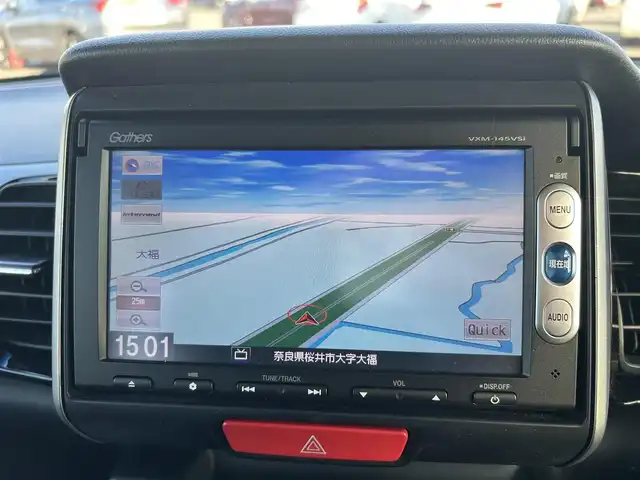 ホンダ Ｎ ＢＯＸ カスタム SSパッケージ 奈良県 2015(平27)年 5.8万km プレミアムホワイトパール 純正ナビ(VXM-145VSi)/（ワンセグ/BT/CD/DVD）/バックカメラ/横滑り防止/アイドリングストップ/両側パワースライドドア/オートライト/電動格納ミラー/プッシュスタート/純正14インチAW