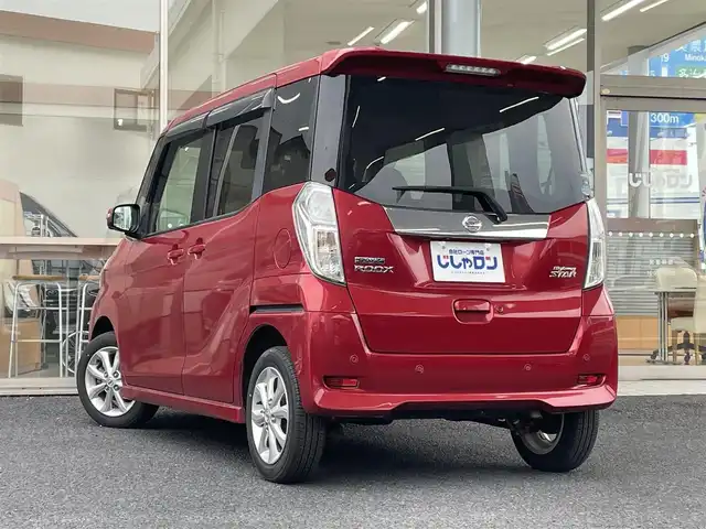 日産 デイズ ルークス ハイウェイスター Xターボ 岐阜県 2018(平30)年 3.9万km スパークリングレッドM (株)IDOMが運営する【じしゃロン多治見店】の自社ローン専用車両になります。こちらは現金またはオートローンご利用時の価格です。自社ローンご希望の方は別途その旨お申付け下さい。/ディーラーオプションナビ/　（Bluetooth/DVD/フルセグ）/アラウンドビューモニター/片側パワースライドドア/衝突被害軽減システム/レーンキープアシスト/オートマチックハイビーム/LEDヘッドライト/フォグランプ/革巻きステアリング/ステアリングスイッチ