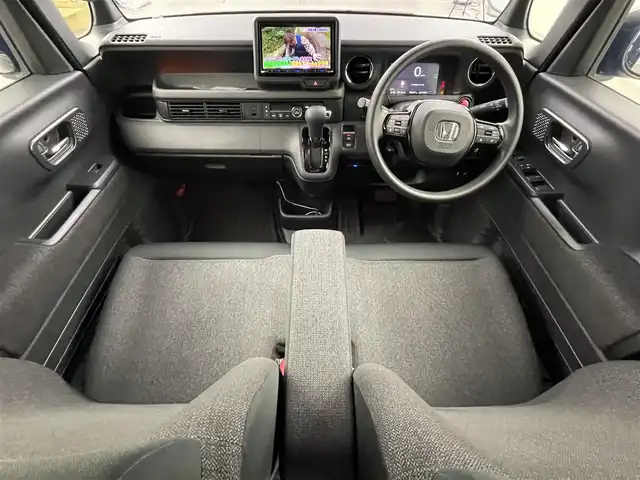 ホンダ Ｎ ＢＯＸ カスタム 大分県 2024(令6)年 0.8万km クリスタルブラックパール 社外ナビ/Bluetooth/HDMI/DVD/バックカメラ/片側パワースライドドア/ホンダセンシング/コーナーセンサー/レーダークルーズコントロール/シートヒーター/横滑り防止機能/ステアリングスイッチ/オートLEDライト/オートマチックハイビーム/社外フロアマット