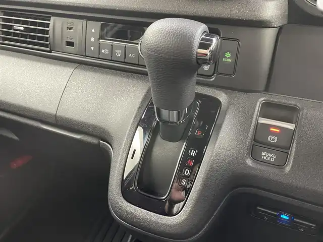ホンダ Ｎ ＢＯＸ カスタム 大分県 2024(令6)年 0.8万km クリスタルブラックパール 社外ナビ/Bluetooth/HDMI/DVD/バックカメラ/片側パワースライドドア/ホンダセンシング/コーナーセンサー/レーダークルーズコントロール/シートヒーター/横滑り防止機能/ステアリングスイッチ/オートLEDライト/オートマチックハイビーム/社外フロアマット