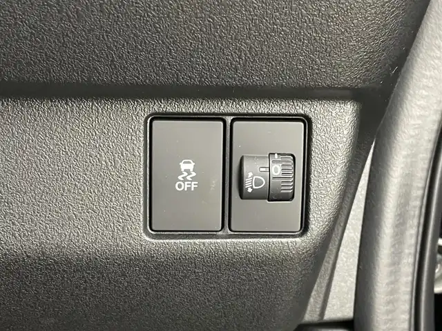 ホンダ Ｎ ＢＯＸ カスタム 大分県 2024(令6)年 0.8万km クリスタルブラックパール 社外ナビ/Bluetooth/HDMI/DVD/バックカメラ/片側パワースライドドア/ホンダセンシング/コーナーセンサー/レーダークルーズコントロール/シートヒーター/横滑り防止機能/ステアリングスイッチ/オートLEDライト/オートマチックハイビーム/社外フロアマット