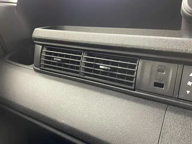 ホンダ Ｎ ＢＯＸ カスタム 大分県 2024(令6)年 0.8万km クリスタルブラックパール 社外ナビ/Bluetooth/HDMI/DVD/バックカメラ/片側パワースライドドア/ホンダセンシング/コーナーセンサー/レーダークルーズコントロール/シートヒーター/横滑り防止機能/ステアリングスイッチ/オートLEDライト/オートマチックハイビーム/社外フロアマット
