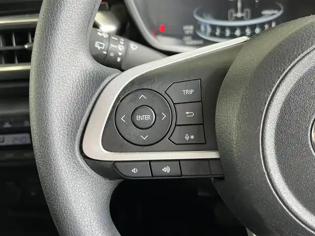 トヨタ ライズ G 山形県 2020(令2)年 5.7万km シャイニングホワイトパール 4WD/純正ディスプレイオーディオ/・フルセグTV/Bluetooth/AppieCarPlay/MTモード付AT/純正16インチAW/シートヒーターD/N席/充電用ソケットUSB/衝突被害軽減ブレーキ/純正LEDヘッドライト/・オートライト/オートマチックハイビーム/コーナーセンサー /アイドリングストップ/横滑り防止装置/ドライブレコーダー /先行車発進お知らせ/スマートキー1本