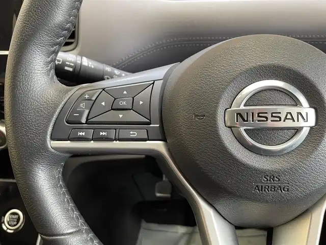 日産 セレナ ハイウェイスター V 岩手県 2020(令2)年 8.7万km ブリリアントホワイトパール ４WD/アラウンドビューモニター/ハンズフリーパワースライドドア/エマージェンシーブレーキ/レーンアシスト/クルーズコントロール/横滑り防止装置/アイドリングストップ/コーナーセンサー/後席オートエアコン/ロールサンシェード/シートバックテーブル/純正ナビ/フルセグTV/ETC/ドライブレコーダー/オートライト/LEDヘッドライト/エンジンスターター/純正15インチアルミホイール