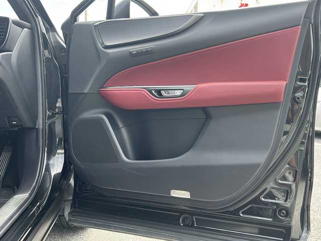 レクサス ＮＸ 350h バージョンL 沖縄県 2023(令5)年 2万km グラファイトブラックガラスフレーク 純正ナビ・TV・Bluetooth/全方位カメラ/ドライブレコーダー/ETC/インテリジェントミラー/置くだけ充電/エアシート・シートヒーター/パワーシート/パワーバックドア/コーナーセンサー/オートライト/衝突軽減システム/レーンキープアシスト/ステアリングスイッチ/ウィンカードアミラー/LEDヘッドライト/オートマチックハイビーム/純正アルミ/クルーズコントロール