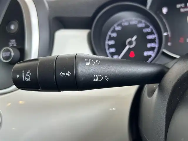 フィアット ５００Ｘ クロス 福島県 2019(令1)年 2.6万km 白 登録時走行距離：25955km/ワンオーナー/純正ディスプレイオーディオ/（AM/FM/BT接続）/レザーシート（茶）/パワーシート（D/Ｎ席）/ETC/レーダークルーズコントロール/パドルシフト/前後ドライブレコーダー/コーナーセンサー/バックカメラ/フォグランプ（前後）/電動パーキング/アイドリングストップ/オートライト/LED/純正AW/純正フロアマット/スペアキー/取扱説明書/保証書