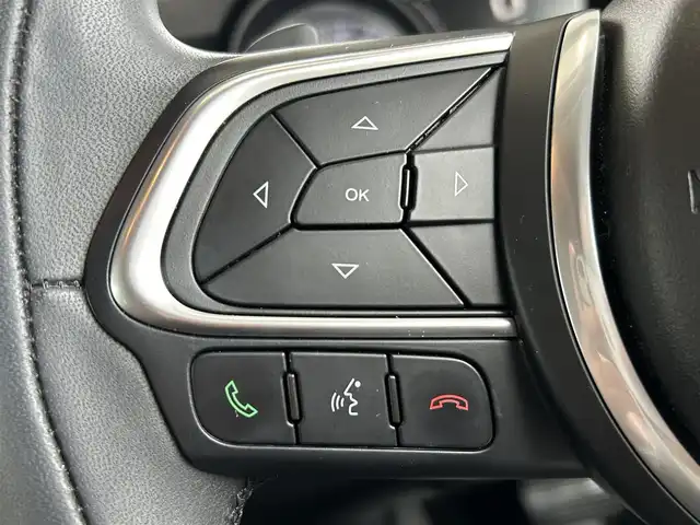 フィアット ５００Ｘ クロス 福島県 2019(令1)年 2.6万km 白 登録時走行距離：25955km/ワンオーナー/純正ディスプレイオーディオ/（AM/FM/BT接続）/レザーシート（茶）/パワーシート（D/Ｎ席）/ETC/レーダークルーズコントロール/パドルシフト/前後ドライブレコーダー/コーナーセンサー/バックカメラ/フォグランプ（前後）/電動パーキング/アイドリングストップ/オートライト/LED/純正AW/純正フロアマット/スペアキー/取扱説明書/保証書
