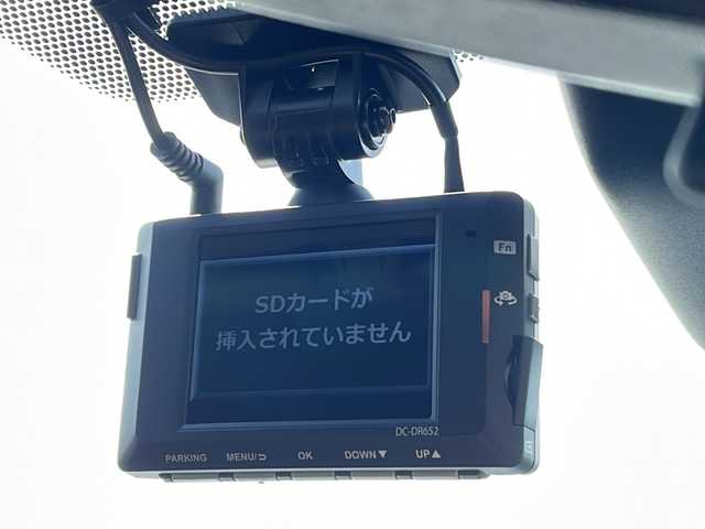 トヨタ アクア Z 新潟県 2022(令4)年 0.9万km プラチナホワイトパールマイカ 4WD/純正メモリナビ/BT/USB/全方位カメラ/ETC/ドライブレコーダー/衝突被害軽減ブレーキ/レーンキープアシスト/レーダークルーズコントロール/パーキングアシスト/コーナーセンサー/ステアリングスイッチ/100V電源/スマートキー/プッシュスタート/LEDヘッドライト/オートライト/オートハイビーム/フォグランプ/純正15インチアルミホイール