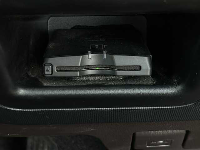 トヨタ スペイド F 岩手県 2014(平26)年 6.9万km シトラスマイカメタリック 純正ナビ　バックカメラ　Ｂｌｕｅｔｏｏｔｈ　ＣＤ／ＤＶＤ再生　フルセグ　ＥＴＣ　片側パワースライドドア　純正フロアマット　スマートキー　プッシュスタート　フロントワイパーデアイサー　ステアスイッチ