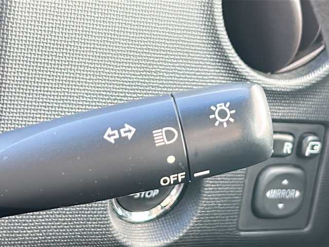 トヨタ スペイド F 岩手県 2014(平26)年 6.9万km シトラスマイカメタリック 純正ナビ　バックカメラ　Ｂｌｕｅｔｏｏｔｈ　ＣＤ／ＤＶＤ再生　フルセグ　ＥＴＣ　片側パワースライドドア　純正フロアマット　スマートキー　プッシュスタート　フロントワイパーデアイサー　ステアスイッチ