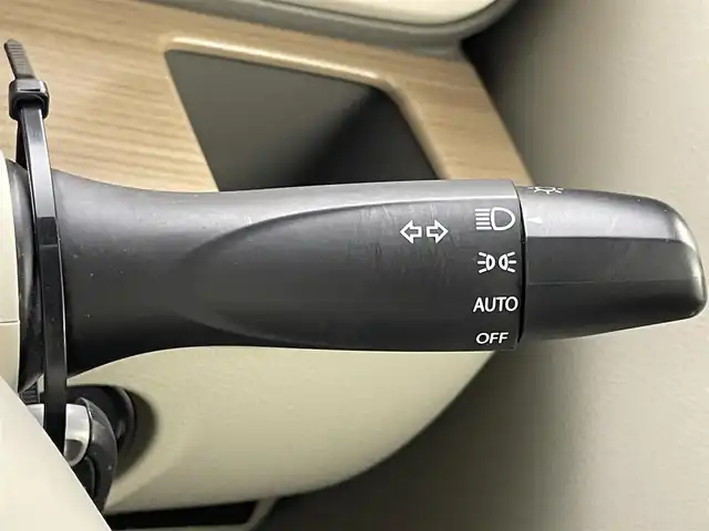 スズキ ラパン S 埼玉県 2015(平27)年 5万km フレンチミントパールメタリック レーダーブレーキサポート/社外SDナビ/(CD/DVD/Bluetooth/音楽録音/フルセグ）/バックカメラ/前後ドライブレコーダー/シートヒーター/アイドリングストップ/オートHIDライト/スマートキー