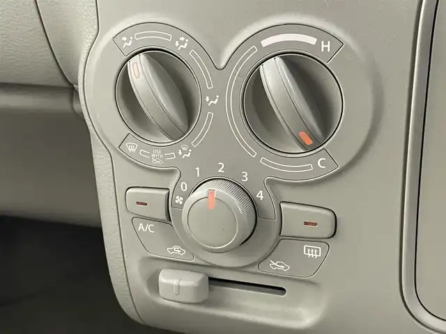 スズキ ラパン S 埼玉県 2015(平27)年 5万km フレンチミントパールメタリック レーダーブレーキサポート/社外SDナビ/(CD/DVD/Bluetooth/音楽録音/フルセグ）/バックカメラ/前後ドライブレコーダー/シートヒーター/アイドリングストップ/オートHIDライト/スマートキー