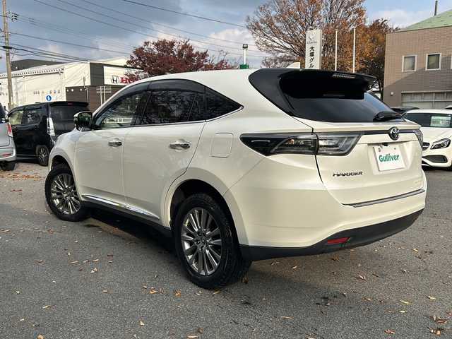 トヨタ ハリアー プレミアム 鳥取県 2015(平27)年 6.3万km ホワイトパールクリスタルシャイン HDD社外ナビ(CN-510D)/フルセグテレビ/AM/FM、CD/DVD/Bluetooth/盗難防止システム/ABS/バックカメラ/アイドリングストップ/クルーズコントロール/ドアバイザー/プッシュスタート/パワーバックドア/ETC