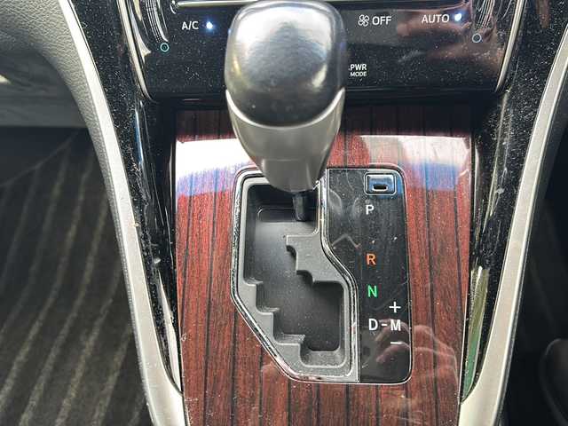 トヨタ ハリアー プレミアム 鳥取県 2015(平27)年 6.3万km ホワイトパールクリスタルシャイン HDD社外ナビ(CN-510D)/フルセグテレビ/AM/FM、CD/DVD/Bluetooth/盗難防止システム/ABS/バックカメラ/アイドリングストップ/クルーズコントロール/ドアバイザー/プッシュスタート/パワーバックドア/ETC