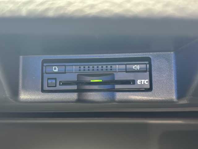 トヨタ ハリアー プレミアム 鳥取県 2015(平27)年 6.3万km ホワイトパールクリスタルシャイン HDD社外ナビ(CN-510D)/フルセグテレビ/AM/FM、CD/DVD/Bluetooth/盗難防止システム/ABS/バックカメラ/アイドリングストップ/クルーズコントロール/ドアバイザー/プッシュスタート/パワーバックドア/ETC