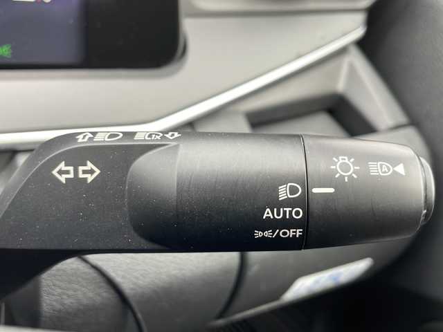 日産 ノート X FOUR 岩手県 2023(令5)年 7万km ブリリアントシルバー NC9型ナビ プロパイロット 全周囲C ETC2.0 デジタルインナーミラー Qiワイヤレス充電 ハンドルヒーター シートヒーター フルセグ HDMI ステアスイッチ オートLEDライト オートブレーキホールド スマートキー ドライブレコーダー