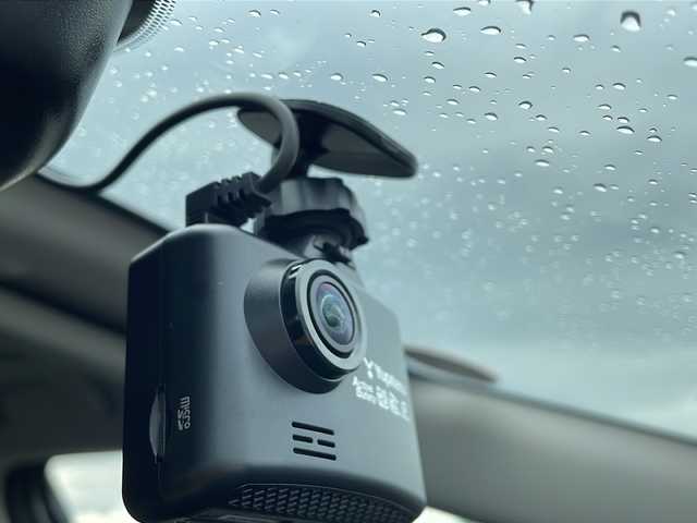 日産 ノート X FOUR 岩手県 2023(令5)年 7万km ブリリアントシルバー NC9型ナビ プロパイロット 全周囲C ETC2.0 デジタルインナーミラー Qiワイヤレス充電 ハンドルヒーター シートヒーター フルセグ HDMI ステアスイッチ オートLEDライト オートブレーキホールド スマートキー ドライブレコーダー