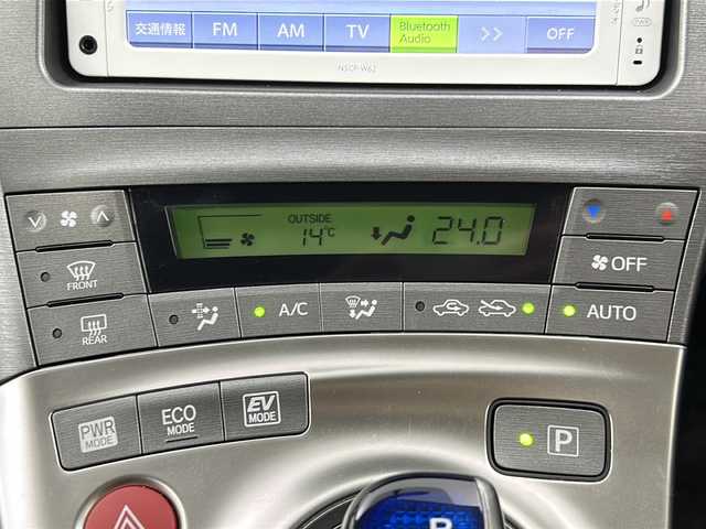 トヨタ プリウス S　マイコーデ 宮城県 2013(平25)年 4.5万km ディープアメジストマイカメタリック 禁煙車/純正7型ナビ/・BT.CD.SD.AUX/ワンセグTV/バックカメラ/100V充電/プッシュスタート/スマートキー×2/ビルトインETC/純正17インチアルミホイール/純正フロアマッド/純正ドアバイザー/純正トノカバー/キセノンヘッドライト/LEDフォグランプ/横滑り防止機能/アイドリングストップ/コーナーポール/合皮レザーシート