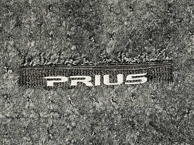 トヨタ プリウス S　マイコーデ 宮城県 2013(平25)年 4.5万km ディープアメジストマイカメタリック 禁煙車/純正7型ナビ/・BT.CD.SD.AUX/ワンセグTV/バックカメラ/100V充電/プッシュスタート/スマートキー×2/ビルトインETC/純正17インチアルミホイール/純正フロアマッド/純正ドアバイザー/純正トノカバー/キセノンヘッドライト/LEDフォグランプ/横滑り防止機能/アイドリングストップ/コーナーポール/合皮レザーシート