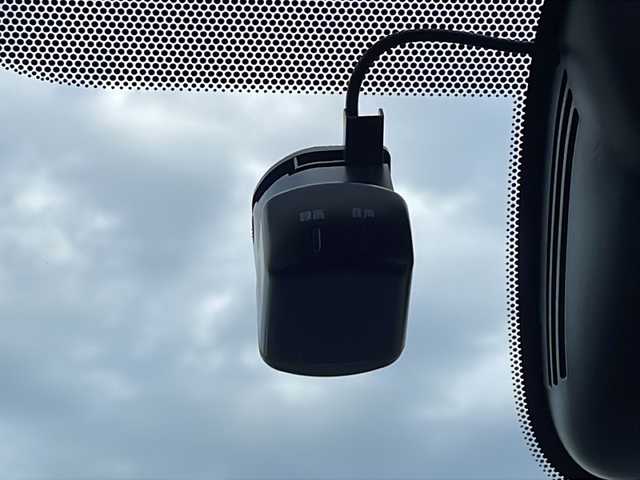 日産 セレナ e－パワー ハイウェイスター V 徳島県 2021(令3)年 6.5万km ブリリアントホワイトパール 純正10型ナビ　MM520D-L/（AM.FM.CD.DVD.BT.USB.フルセグ）/フリップダウンモニター/バックカメラ/ビルトインETC2.0/追従式クルーズコントロール/プロパイロット/両側電動スライドドア/純正15インチアルミホイール/オートブレーキホールド/自動パーキングブレーキ/サンシェード/純正ドアバイザー/ドライブレコーダー/前後コーナーセンサー