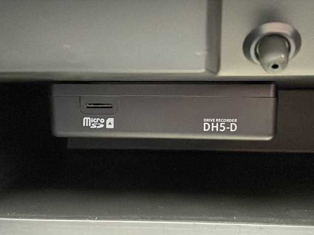 日産 セレナ e－パワー ハイウェイスター V 徳島県 2021(令3)年 6.5万km ブリリアントホワイトパール 純正10型ナビ　MM520D-L/（AM.FM.CD.DVD.BT.USB.フルセグ）/フリップダウンモニター/バックカメラ/ビルトインETC2.0/追従式クルーズコントロール/プロパイロット/両側電動スライドドア/純正15インチアルミホイール/オートブレーキホールド/自動パーキングブレーキ/サンシェード/純正ドアバイザー/ドライブレコーダー/前後コーナーセンサー