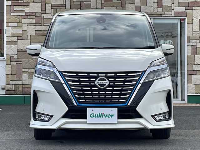日産 セレナ e－パワー ハイウェイスター V 徳島県 2021(令3)年 6.5万km ブリリアントホワイトパール 純正10型ナビ　MM520D-L/（AM.FM.CD.DVD.BT.USB.フルセグ）/フリップダウンモニター/バックカメラ/ビルトインETC2.0/追従式クルーズコントロール/プロパイロット/両側電動スライドドア/純正15インチアルミホイール/オートブレーキホールド/自動パーキングブレーキ/サンシェード/純正ドアバイザー/ドライブレコーダー/前後コーナーセンサー