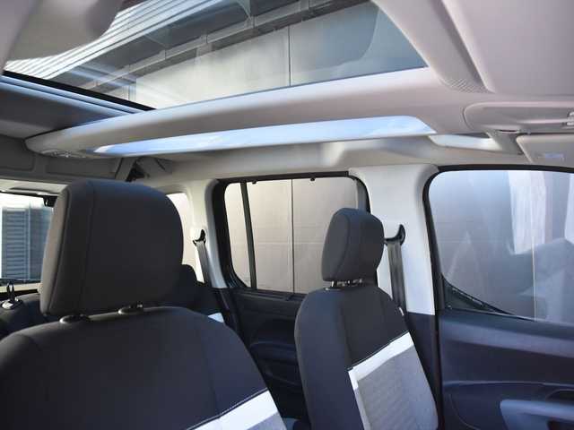 シトロエン シトロエン ベルランゴ エディション ノアール 和歌山県 2023(令5)年 1.7万km 黒 特別仕様車 /パノラミックルーフ /ACC /ディスプレイオーディオ /Bカメラ /Apple carPlay /ブラインドスポットアシスト /コーナーセンサー /LEDヘッドライト /ルーフレール /プッシュスタート /前後ドラレコ /ETC