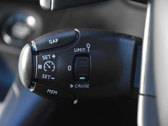 シトロエン シトロエン ベルランゴ エディション ノアール 和歌山県 2023(令5)年 1.7万km 黒 特別仕様車 /パノラミックルーフ /ACC /ディスプレイオーディオ /Bカメラ /Apple carPlay /ブラインドスポットアシスト /コーナーセンサー /LEDヘッドライト /ルーフレール /プッシュスタート /前後ドラレコ /ETC