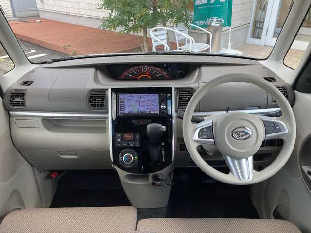 ダイハツ タント X SA Ⅲ 愛媛県 2016(平28)年 4.9万km ブライトシルバーメタリック 純正ナビ（NSZP-W65DE)/・CD DVD フルセグTV Bluetooth USB /バックカメラ /片側パワースライドドア /スマートアシストIII /・衝突軽減ブレーキ/・車線逸脱警報/・誤発進抑制機能（前後）/・先行車発進お知らせ/・オートハイビーム/運転席シートヒーター/ETC /前方ドライブレコーダー /ISOFIX/プッシュスタート/・スマートキー/保証書