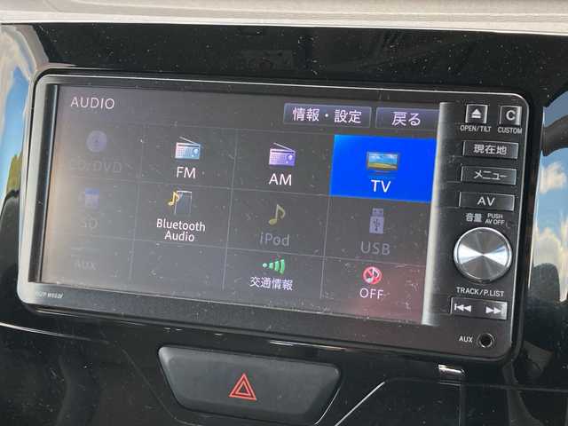 ダイハツ タント X SA Ⅲ 愛媛県 2016(平28)年 4.9万km ブライトシルバーメタリック 純正ナビ（NSZP-W65DE)/・CD DVD フルセグTV Bluetooth USB /バックカメラ /片側パワースライドドア /スマートアシストIII /・衝突軽減ブレーキ/・車線逸脱警報/・誤発進抑制機能（前後）/・先行車発進お知らせ/・オートハイビーム/運転席シートヒーター/ETC /前方ドライブレコーダー /ISOFIX/プッシュスタート/・スマートキー/保証書