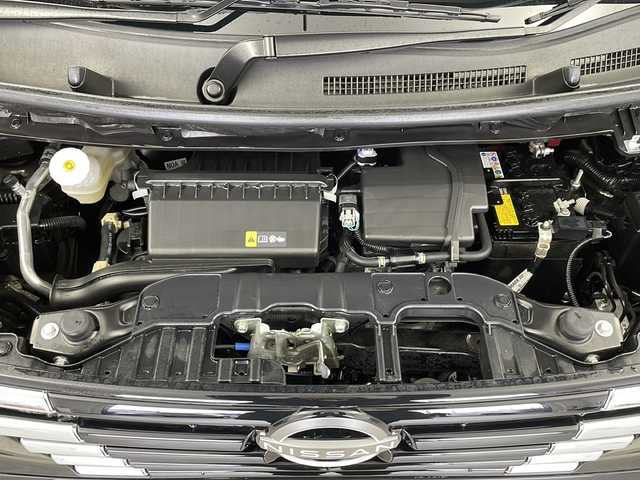 日産 ルークス X 栃木県 2023(令5)年 0.4万km ブラック 純正9型ディスプレイオーディオ/　　Bluetooth/AM/FM/スマホ連携/アラウンドビューモニター/エマージェンシーブレーキ/車線逸脱警報/ふらつき警報/オートハイビーム/コーナーセンサー/片側パワースライドドア/ハンズフリードア/純正フロアマット/オートライト/LEDヘッドライト/スマートキー/プッシュスタート
