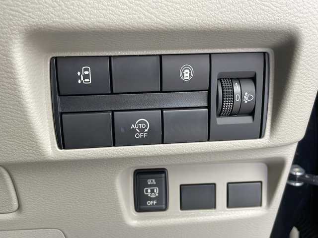 日産 ルークス X 栃木県 2023(令5)年 0.4万km ブラック 純正9型ディスプレイオーディオ/　　Bluetooth/AM/FM/スマホ連携/アラウンドビューモニター/エマージェンシーブレーキ/車線逸脱警報/ふらつき警報/オートハイビーム/コーナーセンサー/片側パワースライドドア/ハンズフリードア/純正フロアマット/オートライト/LEDヘッドライト/スマートキー/プッシュスタート