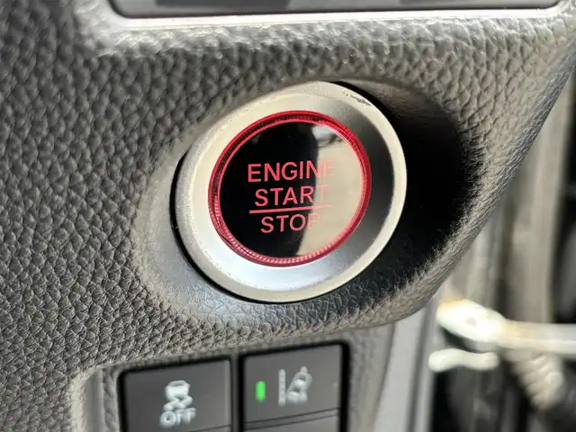 ホンダ Ｎ ＢＯＸ カスタム G L ターボ ホンダセンシング 大分県 2020(令2)年 5.2万km クリスタルブラックパール ・純正ナビ(CD.DVD.SD.USB.BT)/・AppleCarPlay/・バックカメラ/・フルセグテレビ/・両側パワースライドドア/・レーダークルーズコントロール/・ドライブレコーダー/・ETC/・シートヒーター/・コーナーセンサー/・ステアリングリモコン/・パドルシフト/・ハーフレザーシート
