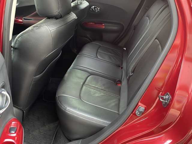 日産 ジューク 15RX タイプV 長崎県 2013(平25)年 8.3万km ラディアントレッド 登録時82810km/純正ナビ/AUX/TV/CD/AM.FM/ETC/バックカメラ/電動格納ミラー/オートヘッドライト/プッシュスタート/スマートキー/全席シートカバー