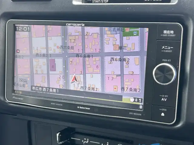 トヨタ ランドクルーザー 道東・釧路十勝 2014(平26)年 6.5万km ホワイト ワンオーナー/4WD/社外ナビ/(AM FM BT TV CD DVD)/ETC/純正フロントグリル/デフロック/背面タイヤ積込/ブラケット積込/冬タイヤ4本積込/5速マニュアル/ドアバイザー/フロアマット/イベライザー
