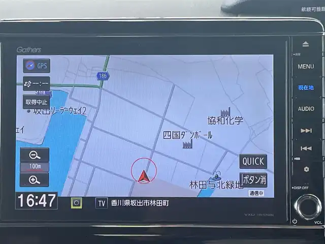ホンダ Ｎ ＢＯＸ カスタム G EX ターボ ホンダセンシング 愛媛県 2018(平30)年 4万km プラチナホワイトパール ホンダセンシング/アダプティブクルーズコントロール/衝突被害軽減ブレーキ/車線逸脱警報/前後誤発進抑制機能/バックセンサー/ロードサインアシスト/純正8インチナビ【VXU-185NBi 】/　CD/DVD/Bluetooth/フルセグTV/ガイドライン付きバックカメラ/ビルトインETC/前方ドライブレコーダー/両側パワースライドドア/ハーフレザーシート/オートライト/LEDヘッドライト/フロントフォグライト/革巻きステアリング/ステアリングスイッチ/パドルシフト/リアサンシェード/フロアマット/プッシュスタート