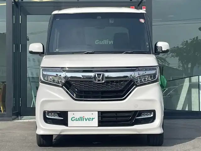 ホンダ Ｎ ＢＯＸ カスタム G EX ターボ ホンダセンシング 愛媛県 2018(平30)年 4万km プラチナホワイトパール ホンダセンシング/アダプティブクルーズコントロール/衝突被害軽減ブレーキ/車線逸脱警報/前後誤発進抑制機能/バックセンサー/ロードサインアシスト/純正8インチナビ【VXU-185NBi 】/　CD/DVD/Bluetooth/フルセグTV/ガイドライン付きバックカメラ/ビルトインETC/前方ドライブレコーダー/両側パワースライドドア/ハーフレザーシート/オートライト/LEDヘッドライト/フロントフォグライト/革巻きステアリング/ステアリングスイッチ/パドルシフト/リアサンシェード/フロアマット/プッシュスタート