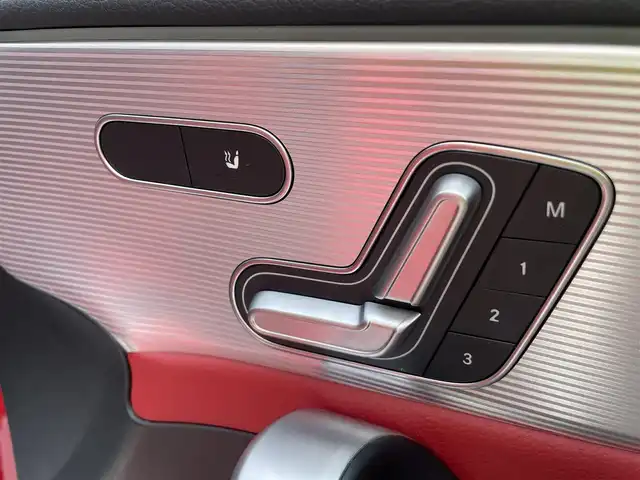 メルセデス・ベンツ Ａ２５０ 4MATIC AMGライン 石川県 2020(令2)年 5.8万km ジュピターレッド 4WD/ワンオーナー/AMGアルミホイール/純正ナビ/TV/全方位カメラ/LEDヘッドライト/ムーンルーフ/革シート/電動シート&シートヒーター/レーダークルーズ/衝突軽減ブレーキ/ブルメスターサウンド/アドバンストパッケージ/AMGエクスクルーシブパッケージ/スマートキー/Pスタート/保証書/取説
