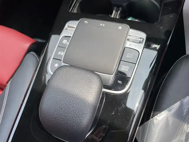メルセデス・ベンツ Ａ２５０ 4MATIC AMGライン 石川県 2020(令2)年 5.8万km ジュピターレッド 4WD/ワンオーナー/AMGアルミホイール/純正ナビ/TV/全方位カメラ/LEDヘッドライト/ムーンルーフ/革シート/電動シート&シートヒーター/レーダークルーズ/衝突軽減ブレーキ/ブルメスターサウンド/アドバンストパッケージ/AMGエクスクルーシブパッケージ/スマートキー/Pスタート/保証書/取説