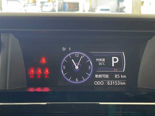 トヨタ ルーミー カスタムG－T 兵庫県 2017(平29)年 6.4万km パールホワイトⅢ ・社外ナビ【AVNーD7W】/（FM/AM/CD/DVD/BT/SD/フルセグTV）/・バックカメラ/・ETC/・前方ドライブレコーダー/・両側パワースライドドア/・プリクラッシュセーフティ/・先行車発進告知/・レーンディパーチャーアラート/・クルーズコントロール/・クリアランスソナー/・純正15インチアルミホイール/・革巻きステアリング/・アイドリングストップ/・LEDライト/・フォグランプ/・フロアマット/・スマートキー/・スペアキー