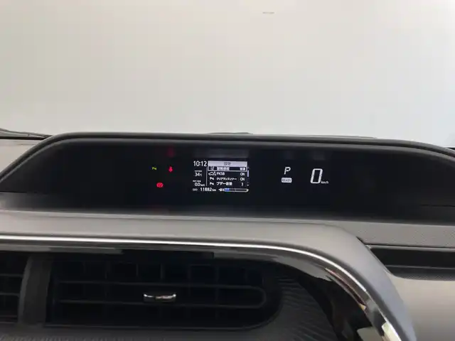 トヨタ アクア S 新潟県 2019(平31)年 1.2万km シルバーM 純正メモリナビ/　Bluetooth/ワンセグTV/CD/衝突被害軽減ブレーキ/レーンキープアシスト/前後コーナーセンサー/バックモニター/オートマチックハイビーム/横滑り防止装置/ステアリングスイッチ/禁煙車