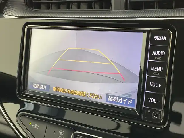 トヨタ アクア S 新潟県 2019(平31)年 1.2万km シルバーM 純正メモリナビ/　Bluetooth/ワンセグTV/CD/衝突被害軽減ブレーキ/レーンキープアシスト/前後コーナーセンサー/バックモニター/オートマチックハイビーム/横滑り防止装置/ステアリングスイッチ/禁煙車