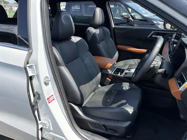 三菱 アウトランダー ＰＨＥＶ P 東京都 2022(令4)年 2万km ホワイトダイヤモンド 電動パノラマサンルーフ/BOSEプレミアムサウンド/ワンオーナー/ e-Assist/・衝突被害軽減ブレーキシステム/・踏み間違い衝突防止アシスト/・車線逸脱警報システム/・車線逸脱防止支援機能/・車線維持支援機能/・マイパイロット/・レーダークルーズコントロール/・後側方車両検知警報システム [BSW]/・標識認識システム/・ヘッドアップディスプレイ/・マルチアラウンドモニター/プッシュスタート/純正ナビ/フルセグTV/ETC2.0/ドライブレコーダー/ワイヤレス充電器/セミアリニンレザーシート/メモリー機能付きパワーシート/ランバーサポート/エレクトリックテールゲート/シートヒーター/ステアリングヒーター/純正フロアラバーマット/ドアバイザー/フロントフォグランプ/LEDヘッドライト/20インチ純正アルミホイール