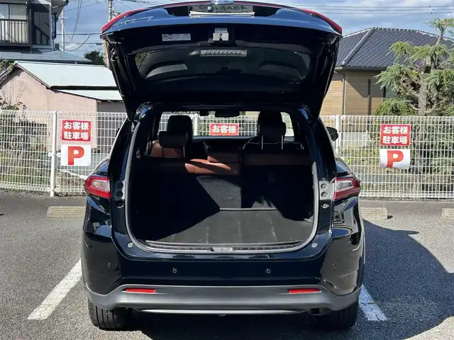 トヨタ ハリアー プログレス 静岡県 2017(平29)年 9.9万km ブラック ~JBLサウンド~/ユーザー買取車両/純正MOPナビ/ （AM/FM/BT/AUX/TV/DVD）/純正LEDヘッドライト/純正フロアマット/純正18インチAW/パーキングアシスト/アイドリンクストップ/レーダークルーズコントロール/プリクラッシュセーフティシステム/スマートキー/USB入力端子/ETC/全方位カメラ/電動リアゲート/ドライブレコーダー/パワーシート/レザーシート/横滑り防止装置/オートライト/オートマチックハイビーム/MTモード付AT/保証書/取扱説明書