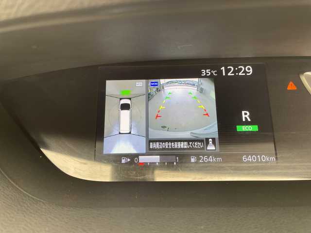 日産 セレナ ハイウェイスター 愛知県 2017(平29)年 6.4万km ブリリアントホワイトパール 純正9型ナビ ＳＤカードなし/フリップダウンモニター/全方位カメラ/両側パワースライドドア/クルーズコントロール/バックカメラ/ハンズフリースライドドア/コーナーセンサー/純正アルミホイール/LEDヘッドライト/リアオートエアコン/オートマチックハイビーム/ドライブレコーダー/ETC/衝突軽減システム/CD DVD/Bluetooth/ステアリングスイッチ/スマートキー/プッシュスタート