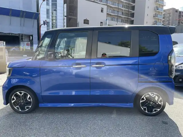 ホンダ Ｎ ＢＯＸ G L ターボ ホンダセンシング 兵庫県 2017(平29)年 8.7万km ブリリアントスポーティブルーメタリック2トーン (株)IDOMが運営する【じしゃロン西宮店】の自社ローン専用車両になります。こちらは現金またはオートローンご利用時の価格です。自社ローンご希望の方は別途その旨お申付け下さい/＊ETC/＊バックカメラ/＊クルーズコントロールあり/＊フルセグ/＊USBあり/＊両側パワスラ/＊横滑り防止装置/＊レーンキープアシストあり/＊オートライト/＊衝突被害軽減システム
