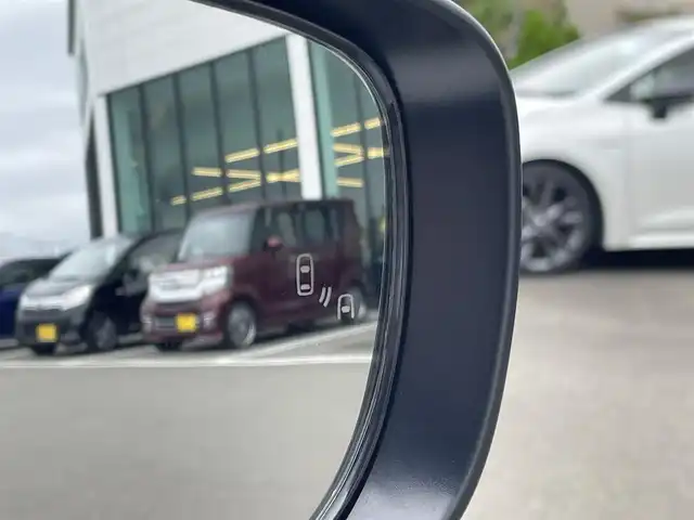スズキ スイフト スポーツ 東京都 2025(令7)年 0.4万km ピュアホワイトP 社外ディスプレイオーディオ/バックカメラ/ETC/ドライブレコーダー/シートヒーター/アダプティブクルーズコントロール/衝突軽減ブレーキ/レーンキープアシスト/コーナーセンサー/ブラインドスポットモニター/スマートキー/LEDヘッドライト/フォグランプ/ウィンカーミラー/純正17インチAW