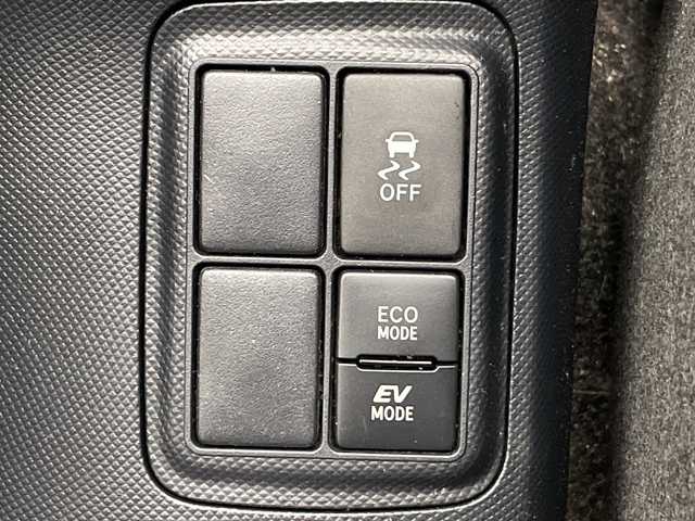 トヨタ アクア S スタイルブラック 愛知県 2019(令1)年 1.7万km シルバーM 禁煙車/パイオニアSDナビ・TV/CD・DVD再生/バックカメラ/前後ドライブレコーダー/プリクラッシュセーフティ/スマートキー/エンジンプッシュスタート/LEDヘッドライト/LEDフォグライト/クリアランスソナー